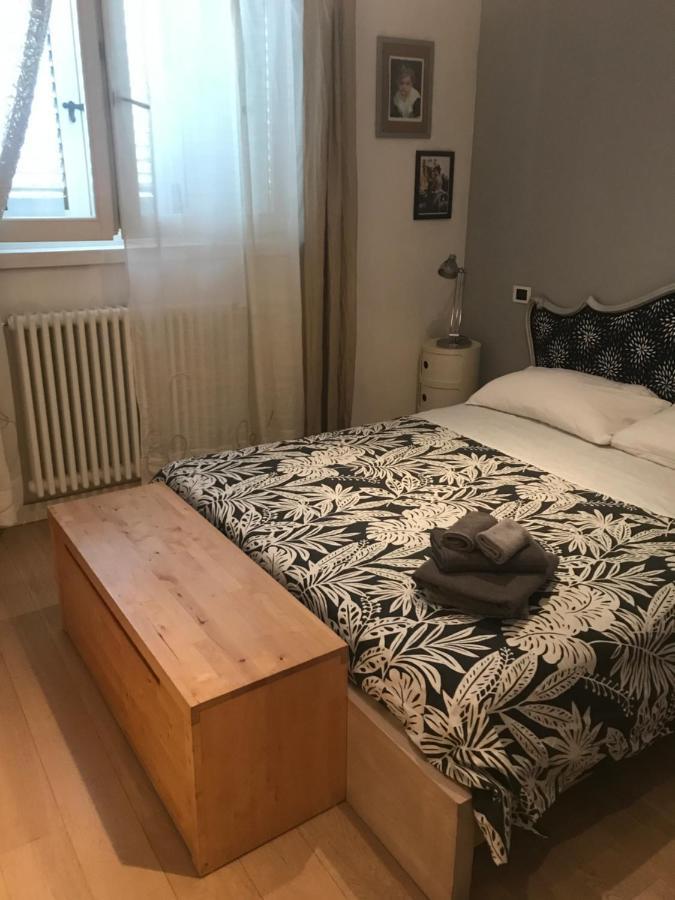 Camera Con Bagno Privato E Parcheggio 卢卡 外观 照片