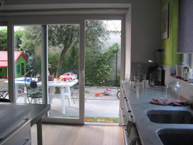 Camera Con Bagno Privato E Parcheggio 卢卡 外观 照片