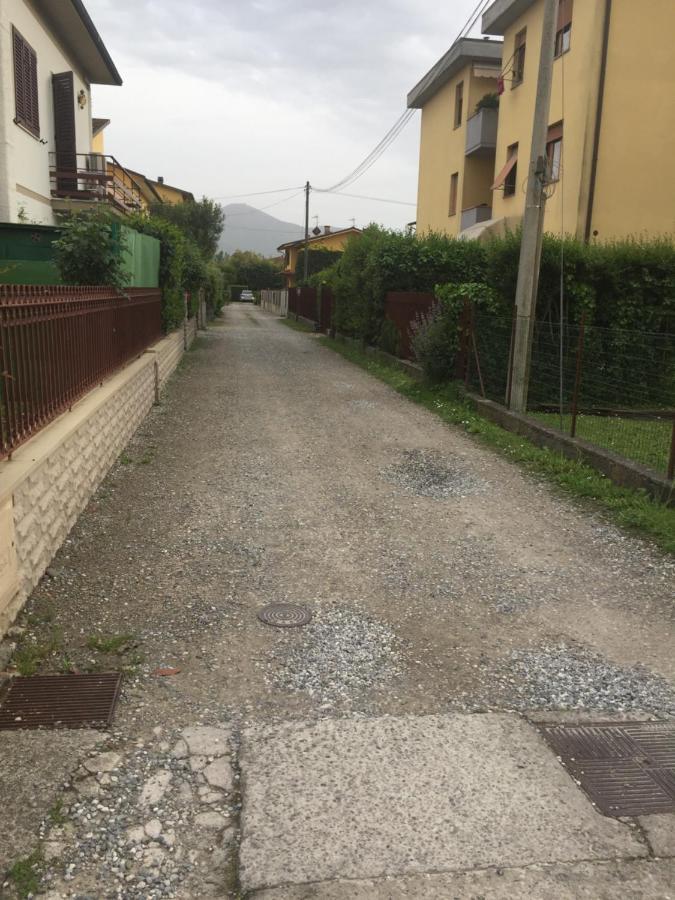 Camera Con Bagno Privato E Parcheggio 卢卡 外观 照片